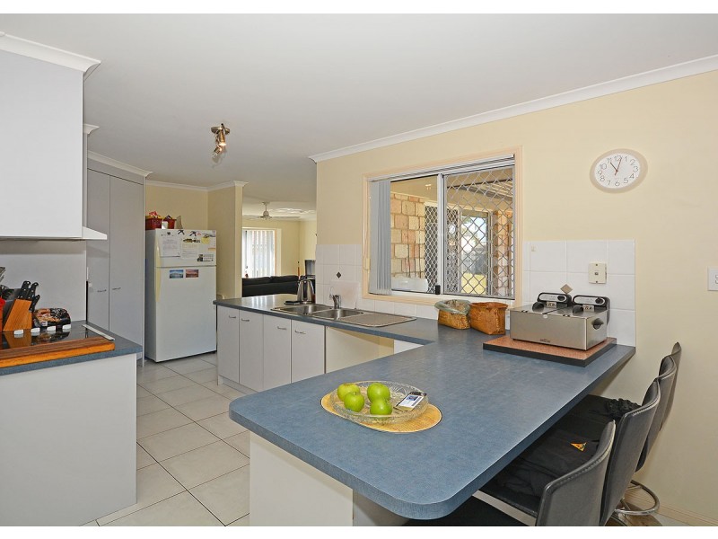 6 Jasper Court, Urangan QLD 4655