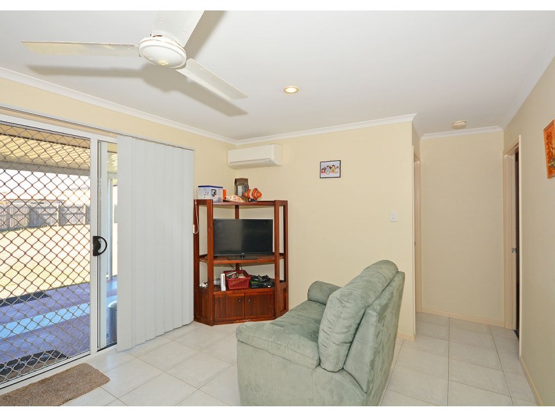 6 Jasper Court, Urangan QLD 4655