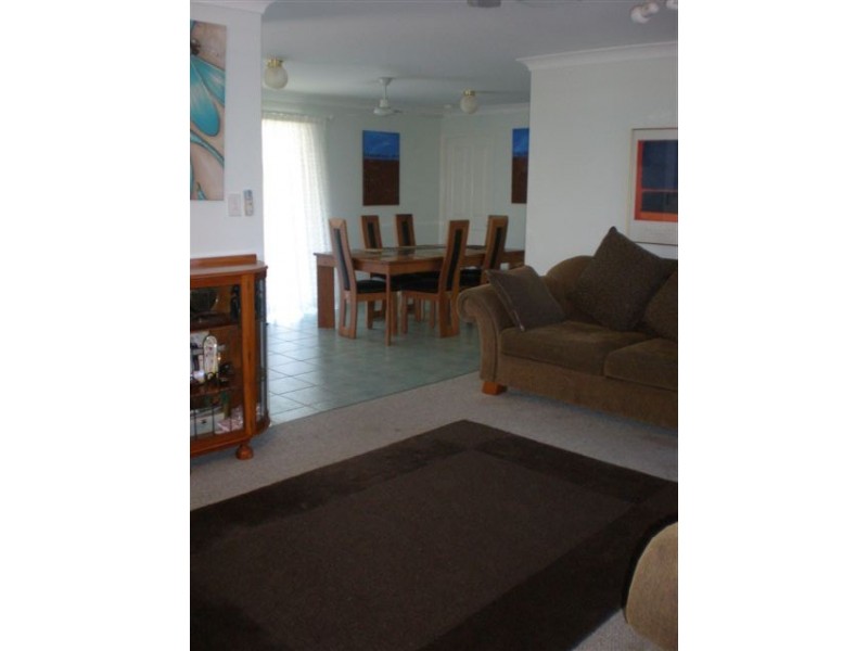 3 Turnbull Court,, Urangan QLD 4655
