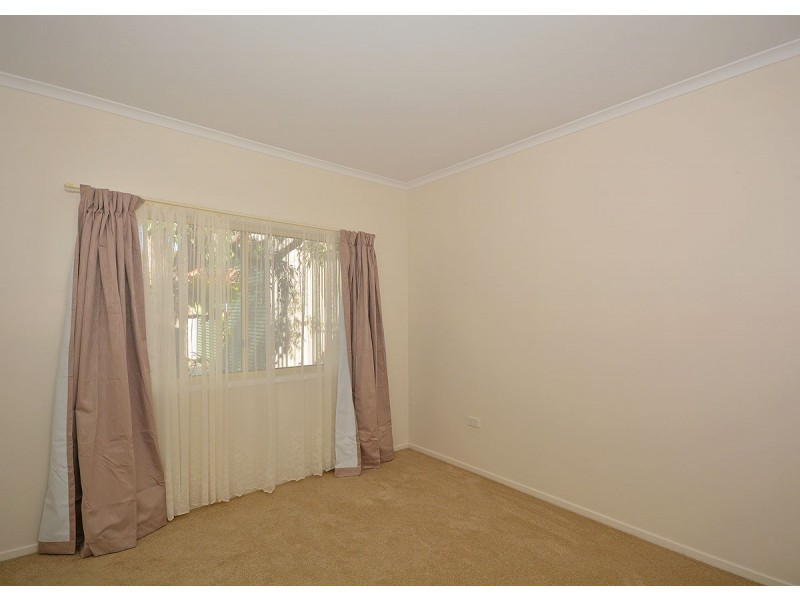 51 Limpus Street, Urangan QLD 4655