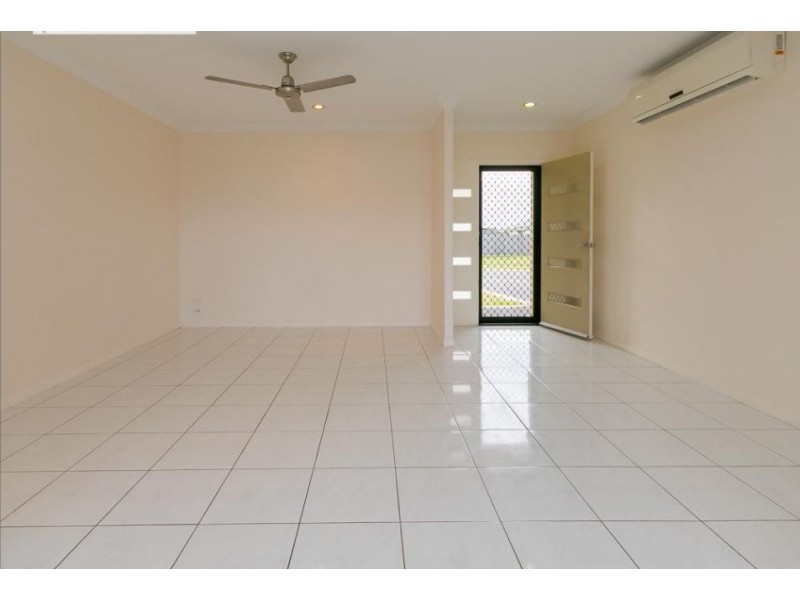 24 Bounty Circuit, Eli Waters QLD 4655