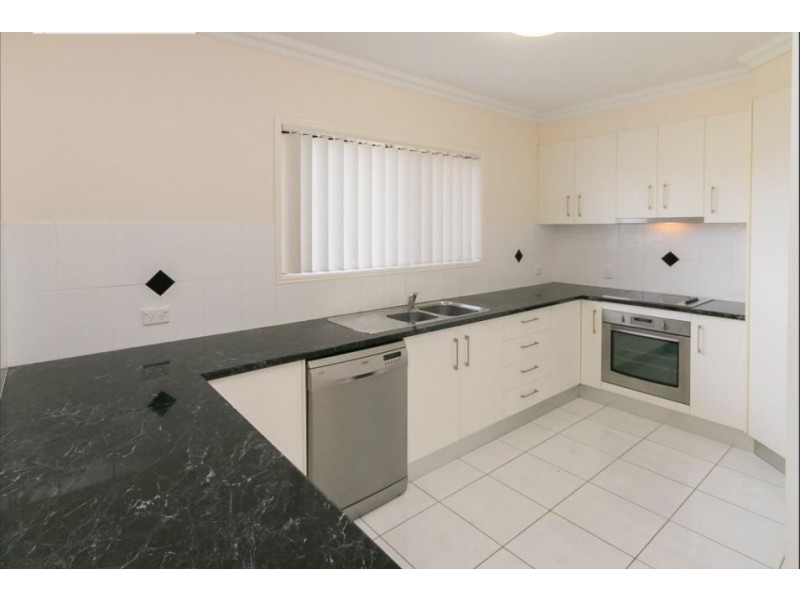 24 Bounty Circuit, Eli Waters QLD 4655