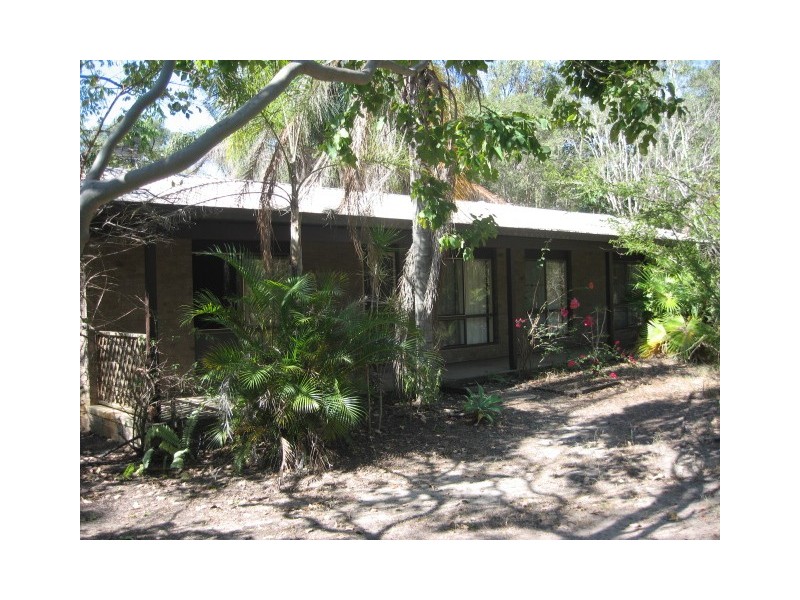 92 Colyton St, Torquay QLD 4655