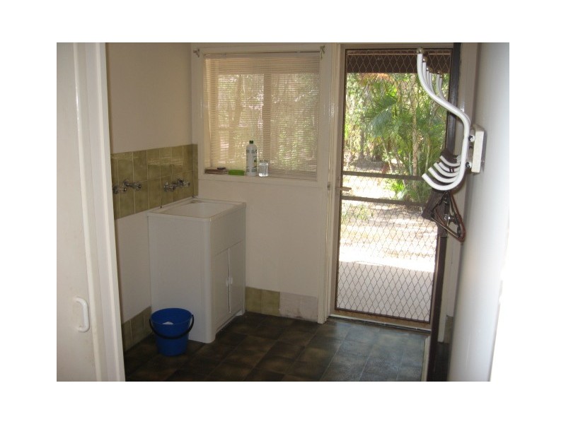 92 Colyton St, Torquay QLD 4655