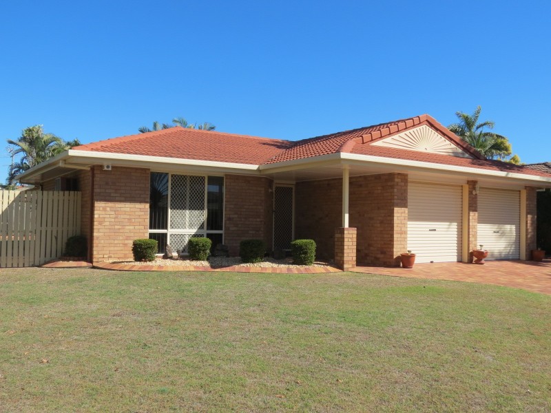 4 Faye Avenue, Scarness QLD 4655