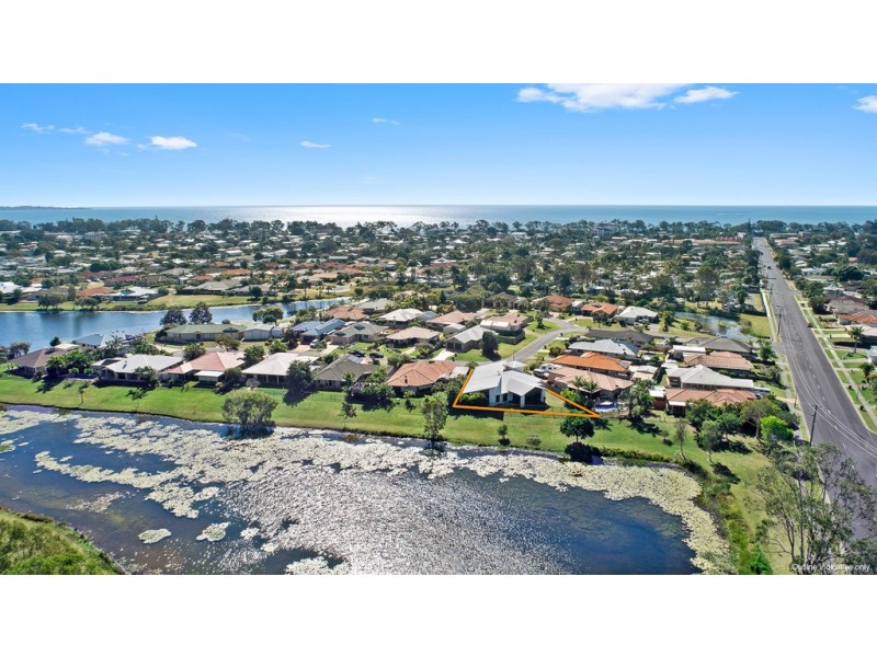 12 Banks Court, Torquay QLD 4655