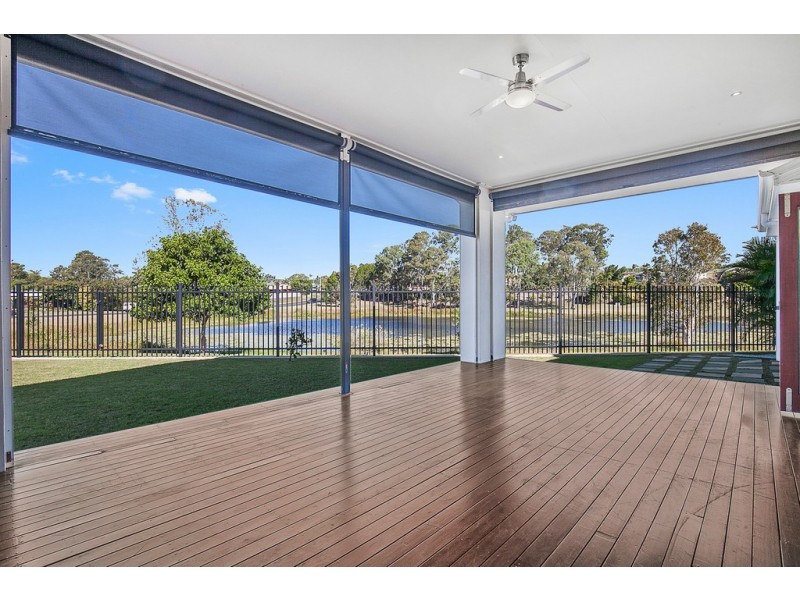 12 Banks Court, Torquay QLD 4655