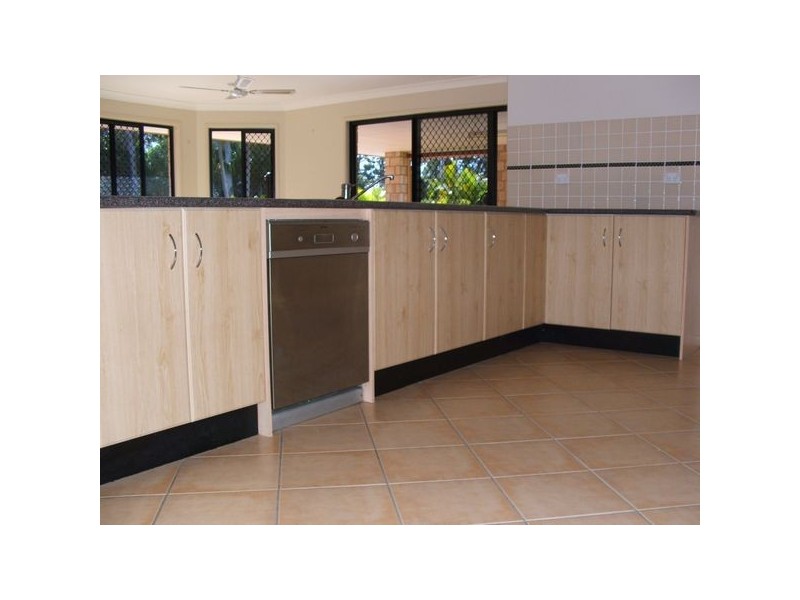 8 Cissus Court, Dundowran Beach, Hervey Bay QLD 4655