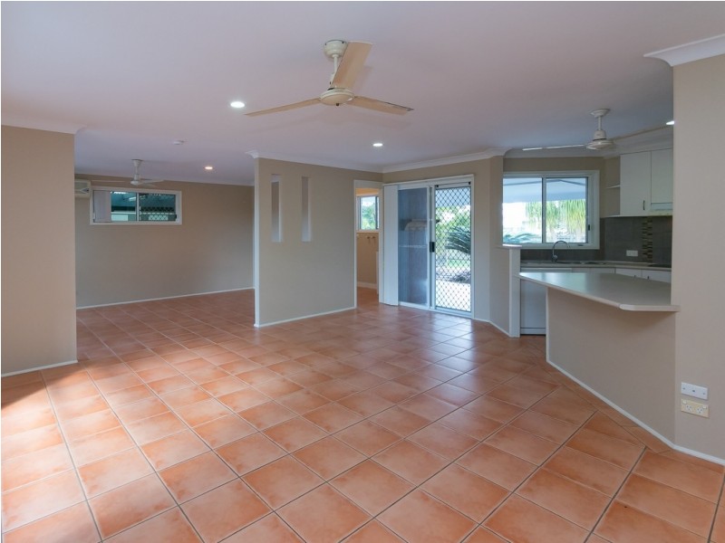 12 Wattlebird Lane, Eli Waters QLD 4655