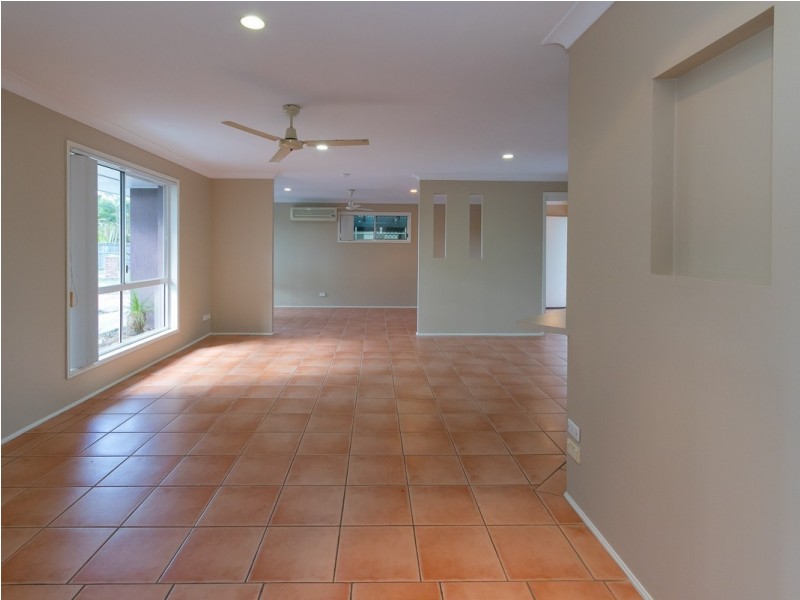 12 Wattlebird Lane, Eli Waters QLD 4655