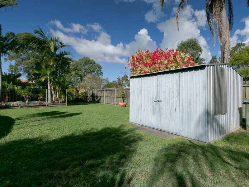 12 Wattlebird Lane, Eli Waters QLD 4655
