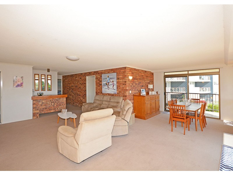 3/242 Esplanade, Pialba QLD 4655