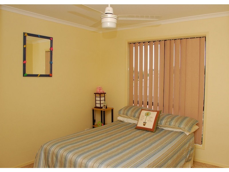 3 Oriole Crt, Eli Waters QLD 4655