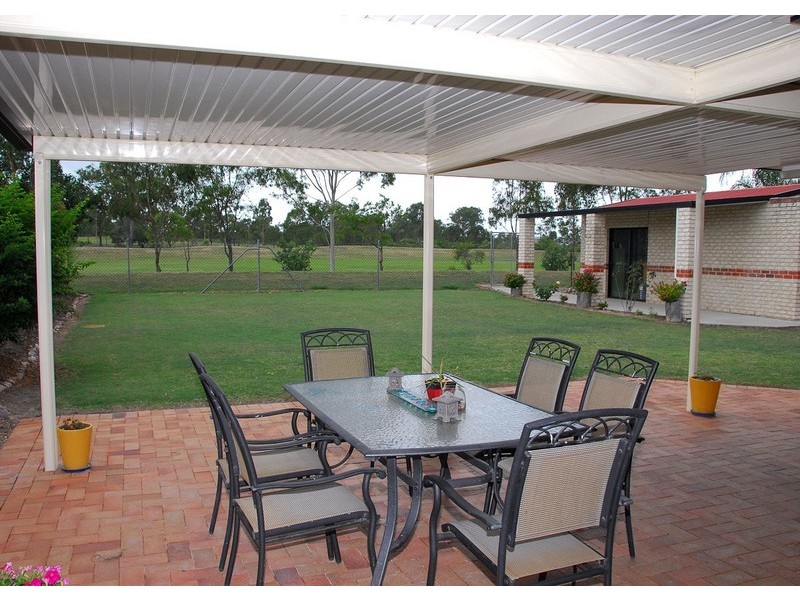 3 Oriole Crt, Eli Waters QLD 4655
