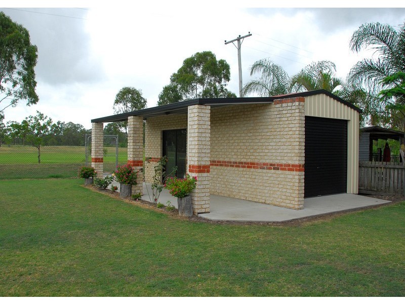3 Oriole Crt, Eli Waters QLD 4655
