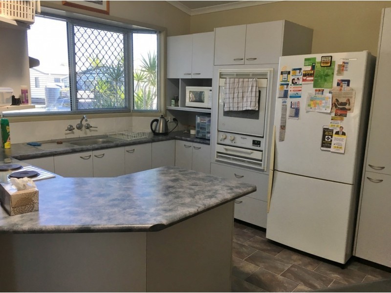 Eli Waters QLD 4655