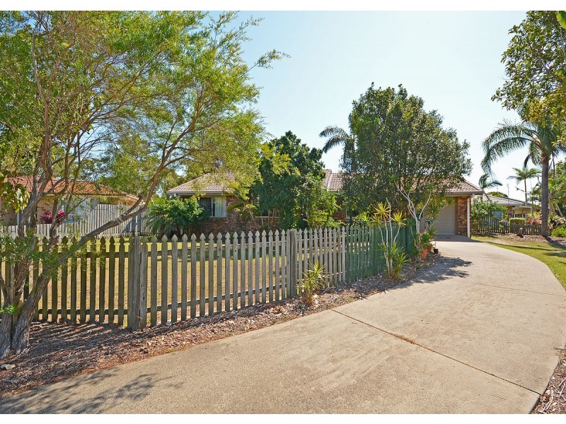 1 Fiona Court, Urangan QLD 4655