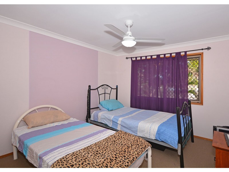 1 Fiona Court, Urangan QLD 4655