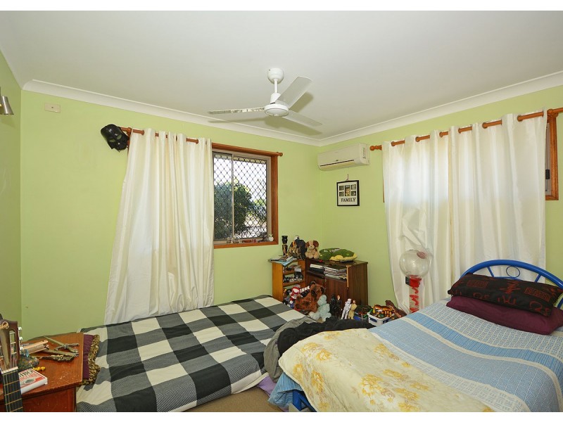 1 Fiona Court, Urangan QLD 4655