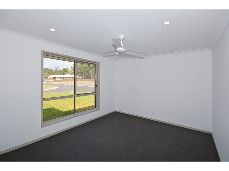 50 Halcyon Drive, Wondunna QLD 4655