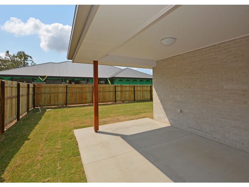 50 Halcyon Drive, Wondunna QLD 4655