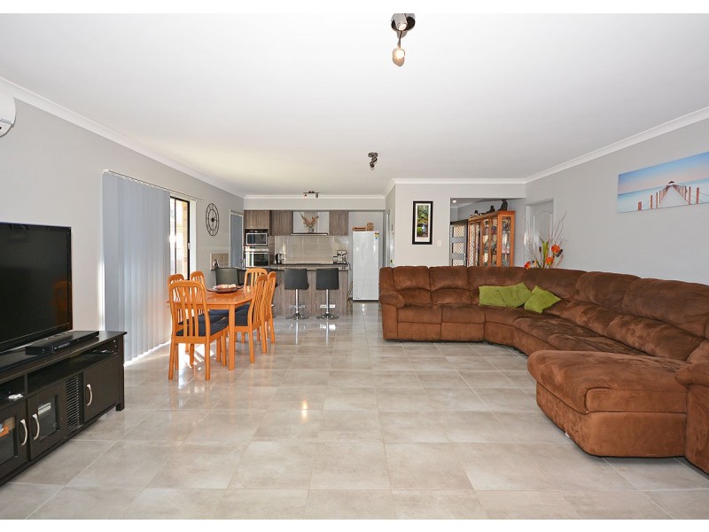 9 Inverness Court, Wondunna QLD 4655