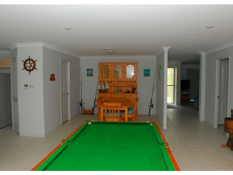 58 Cunningham St, Urangan QLD 4655