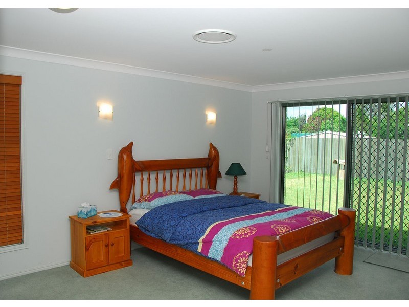 58 Cunningham St, Urangan QLD 4655