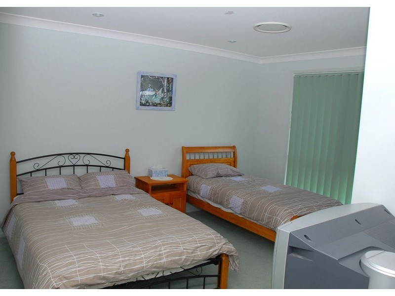 58 Cunningham St, Urangan QLD 4655