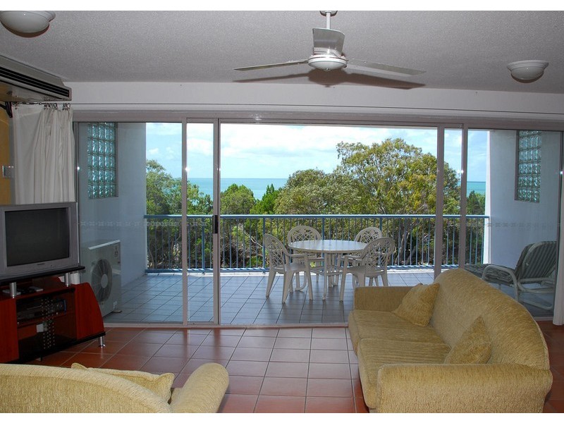 U652/386 Esplanade, Torquay QLD 4655