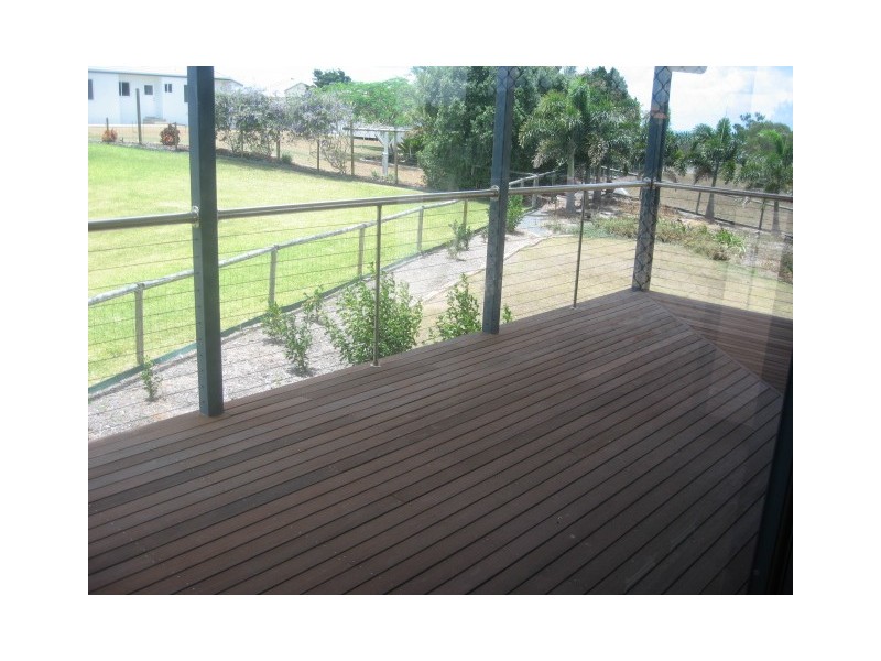 4 Bonnie Place, Craignish QLD 4655