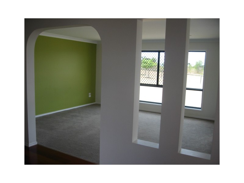 4 Bonnie Place, Craignish QLD 4655