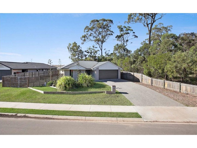 32 Crystal Court, Urangan QLD 4655