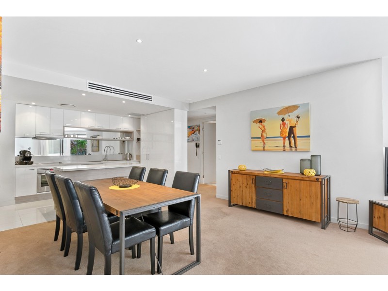 209/468 Esplanade, Torquay QLD 4655