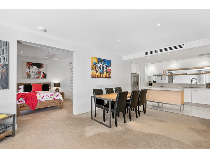 209/468 Esplanade, Torquay QLD 4655