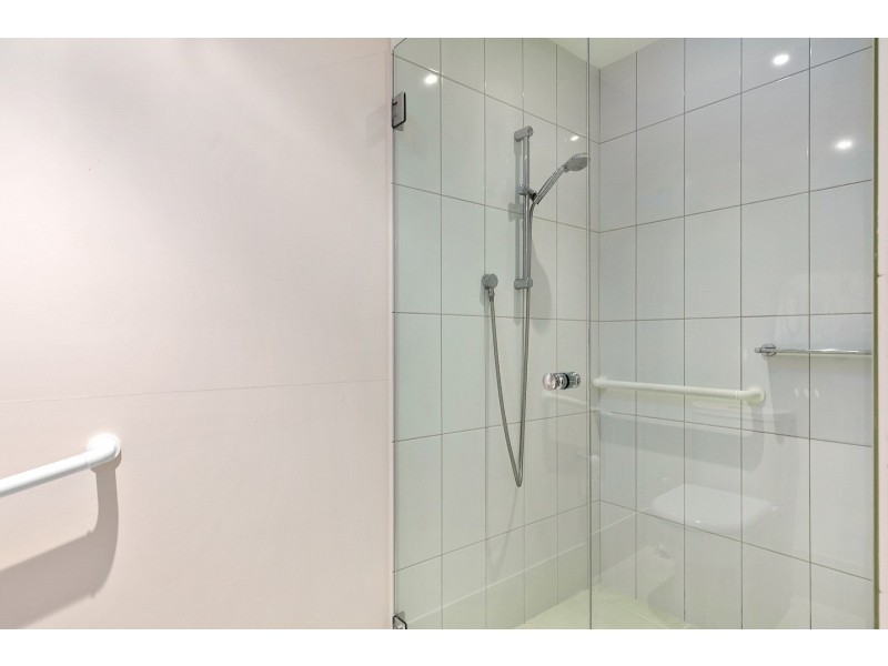 209/468 Esplanade, Torquay QLD 4655