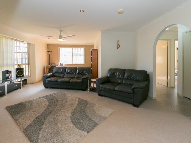 3 Royal Drive, Kawungan QLD 4655