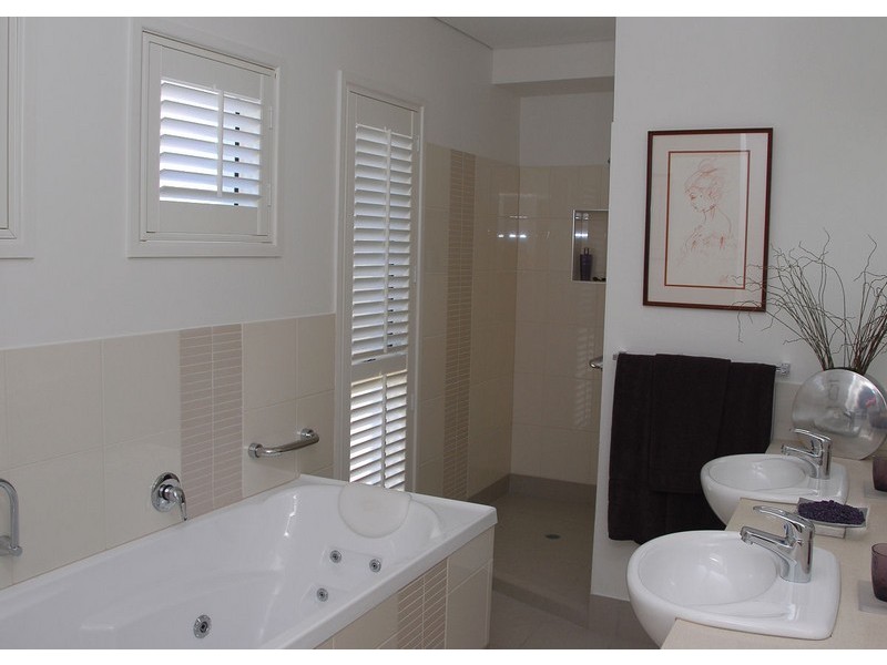 140. Esplanade, Point Vernon QLD 4655
