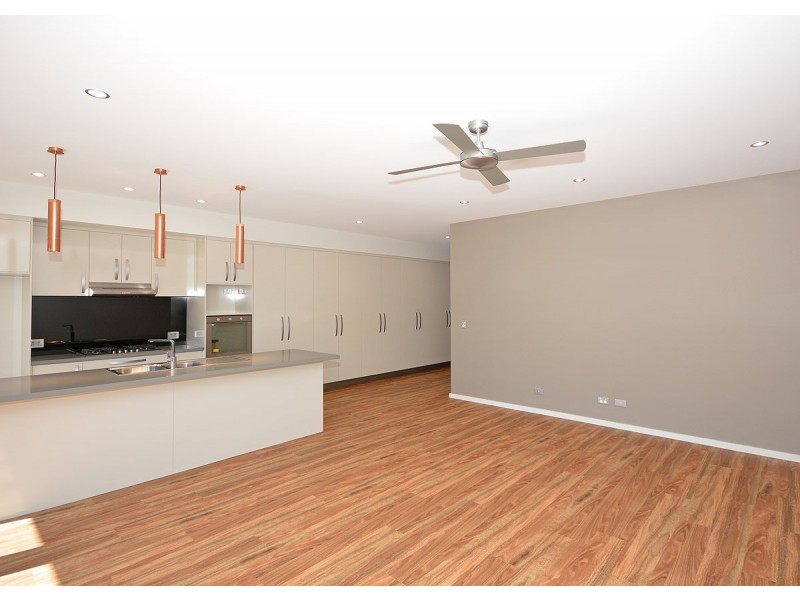 14a Hockley Lane, Urangan QLD 4655