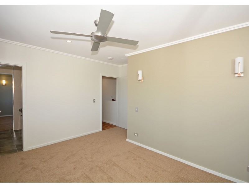 14a Hockley Lane, Urangan QLD 4655