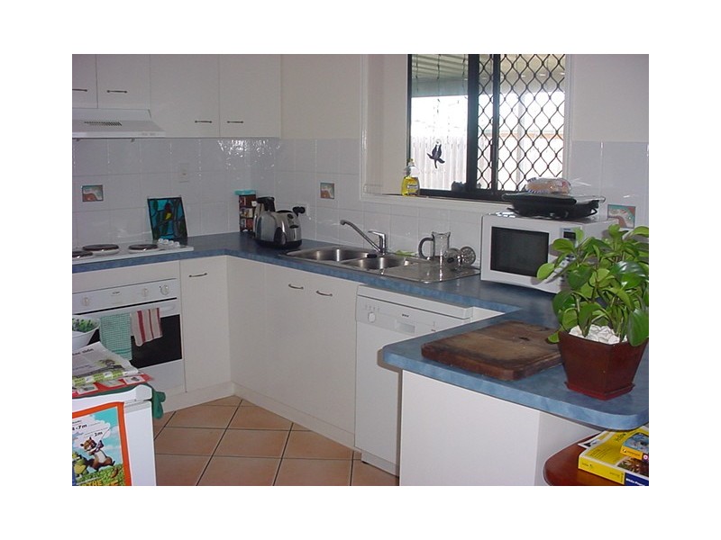 12 Sonder Street,, Urangan QLD 4655