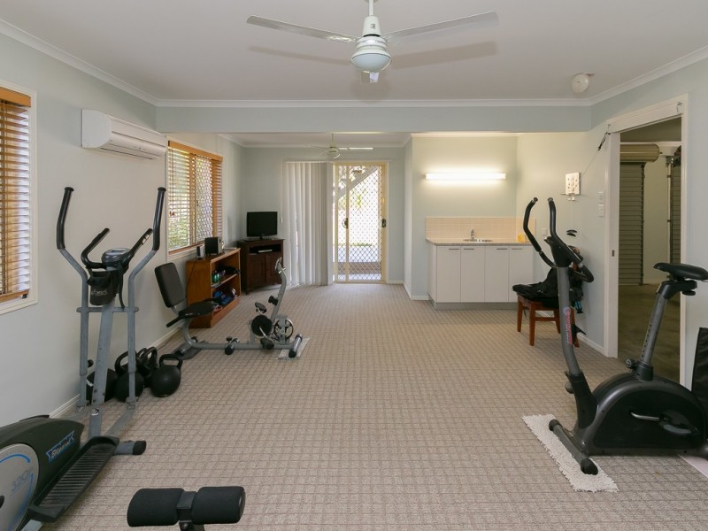 9 Jacaranda Drive, Torquay QLD 4655