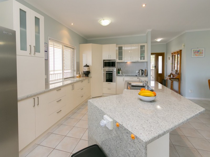 9 Jacaranda Drive, Torquay QLD 4655