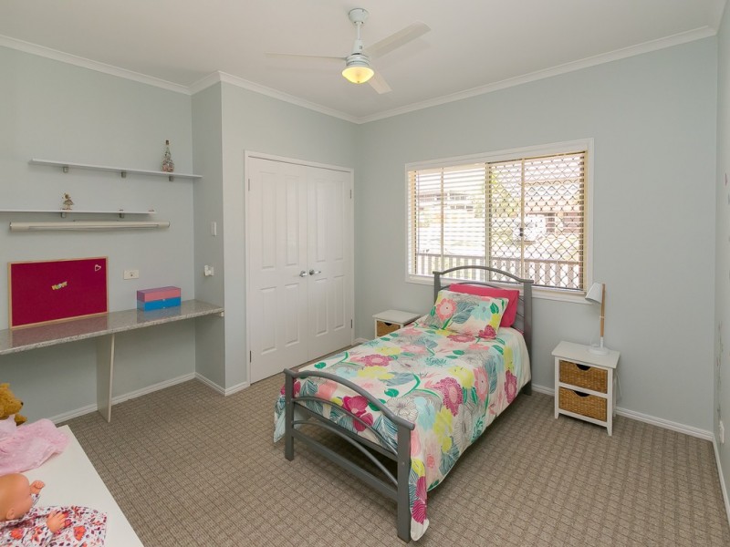 9 Jacaranda Drive, Torquay QLD 4655