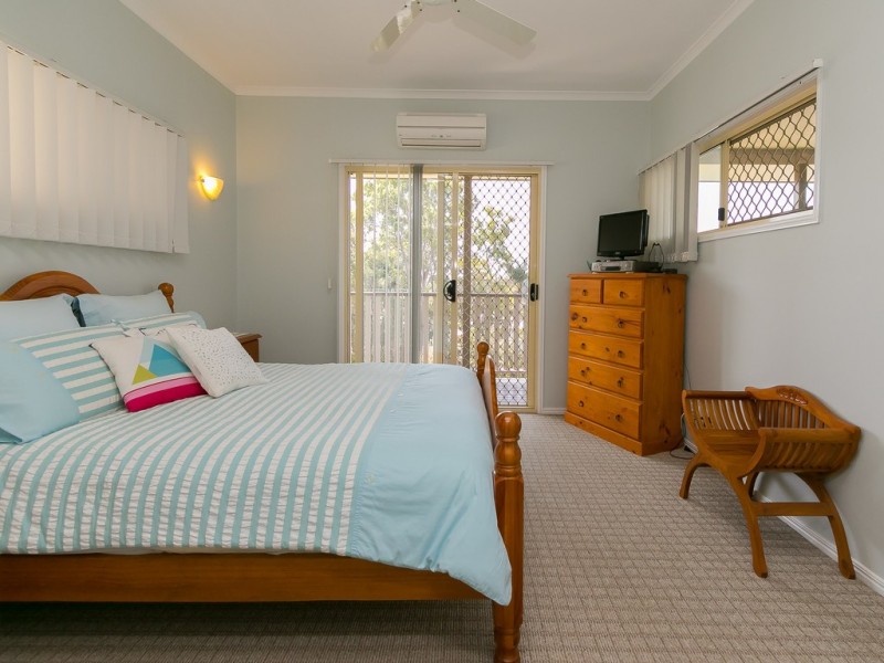9 Jacaranda Drive, Torquay QLD 4655
