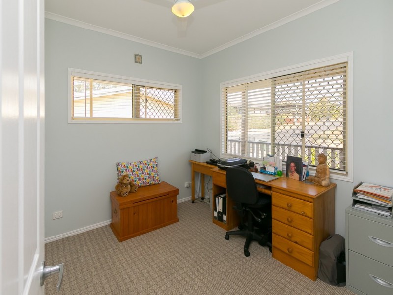 9 Jacaranda Drive, Torquay QLD 4655
