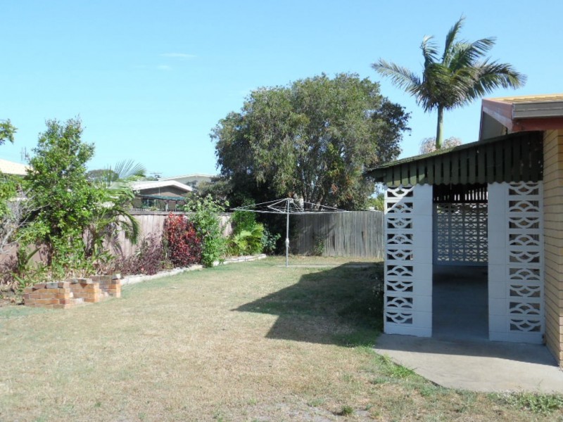 5 Saunders Street, Point Vernon QLD 4655