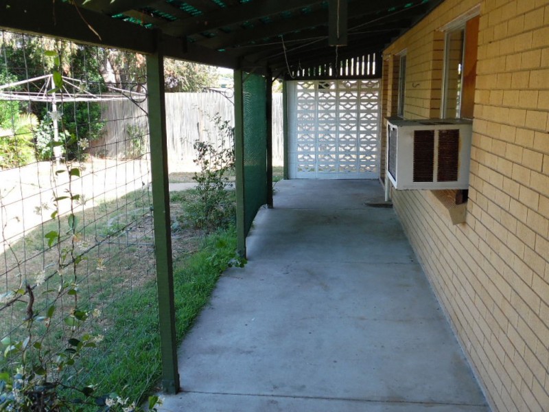 5 Saunders Street, Point Vernon QLD 4655