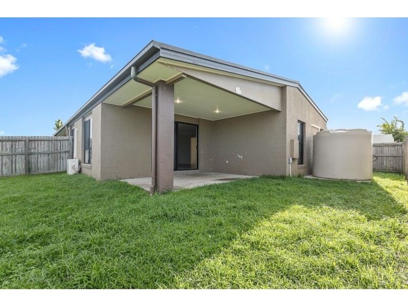 11 Dory Drive, Point Vernon QLD 4655