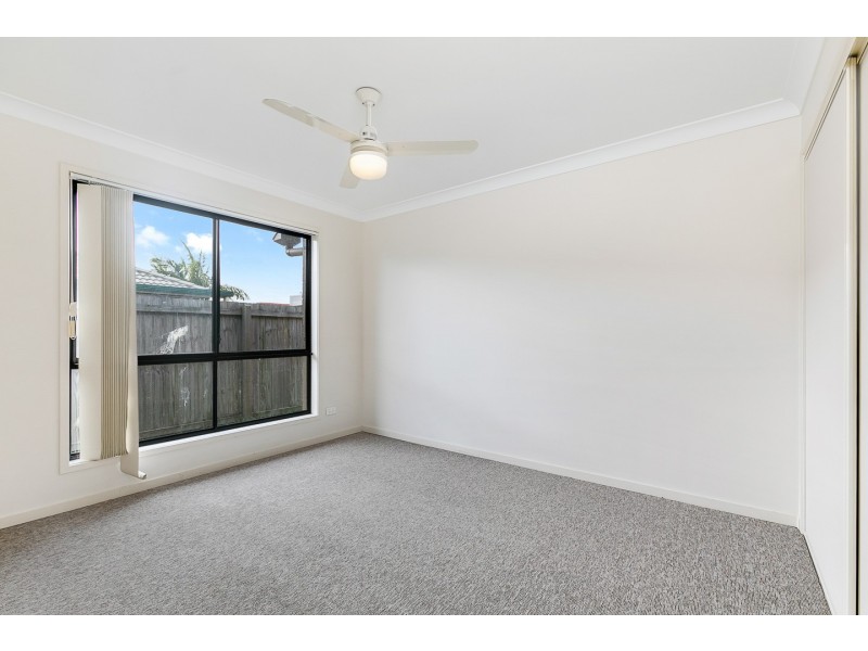 11 Dory Drive, Point Vernon QLD 4655